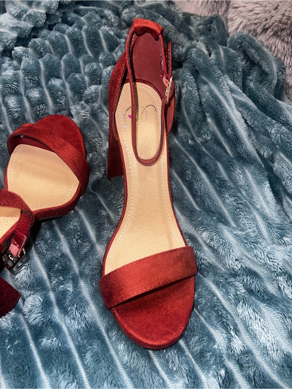 VINCE CAMUTO Red Burgundy Block Heel Ankle Strap Sandals 38 8 - Picture 5 of 14